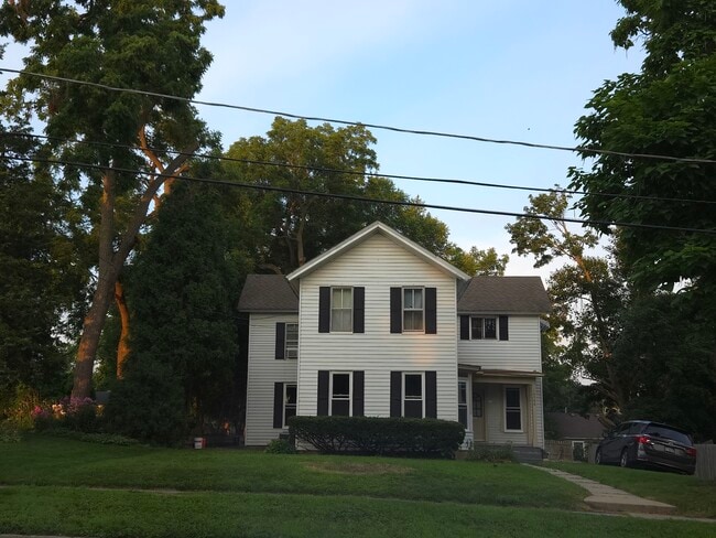 property at 10906 Woodstock St