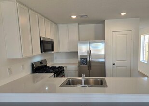 9006 Artic Rockfish Dr in Baytown, TX - Building Photo - Building Photo