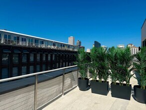 1050 Annunciation St in New Orleans, LA - Building Photo - Building Photo