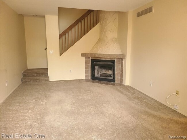 38872 Country Cir in Farmington Hills, MI - Building Photo - Building Photo