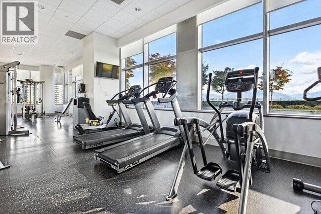 4508 Hazel St in Burnaby, BC - Building Photo - Building Photo