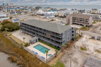 Marshside Inn in Murrells Inlet, SC - Foto de edificio - Building Photo