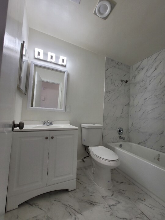 248 SE 9th Ave in Deerfield Beach, FL - Building Photo