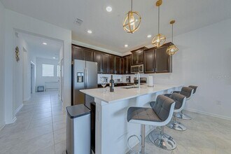 9327 Sommerset Hills Dr in Davenport, FL - Building Photo - Building Photo