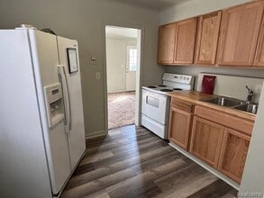 18391 Masonic in Fraser, MI - Building Photo - Building Photo