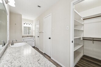 3013 Beecave Dr in Missouri City, TX - Building Photo - Building Photo