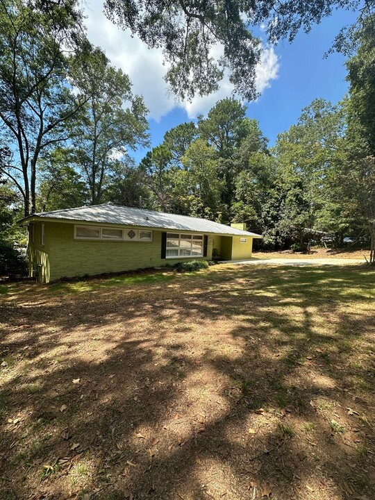 180 Glencrest Dr in Athens, GA - Building Photo