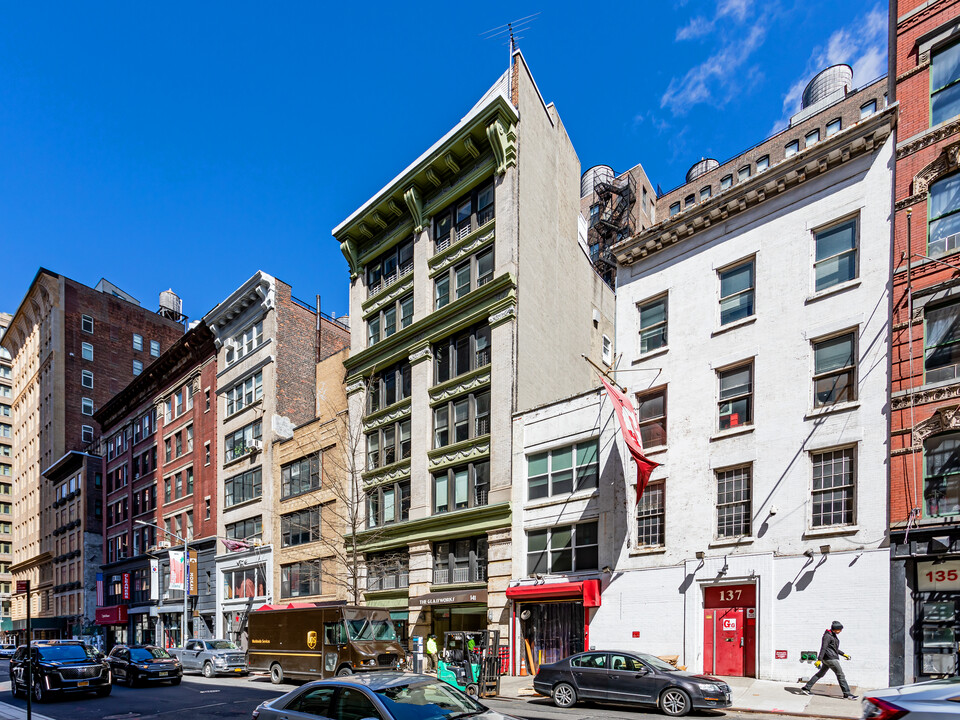 The Glassworks in New York, NY - Building Photo