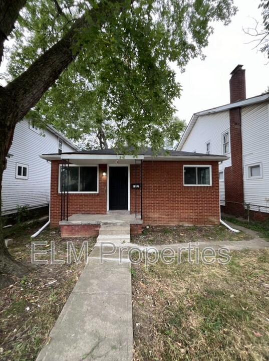 1177 Lockbourne Rd in Columbus, OH - Building Photo
