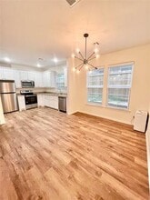 523 E Hanna St in Denison, TX - Building Photo - Building Photo