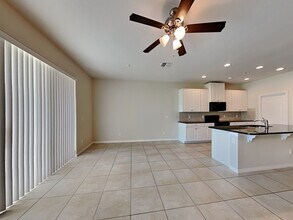 7503 Aloma Pines Ct in Winter Park, FL - Foto de edificio - Building Photo