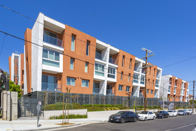 The Terrace in Los Angeles, CA - Foto de edificio - Building Photo