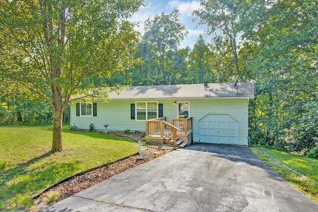 property at 169 Lakeshire Dr