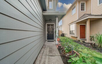 14319 Mirkwood Ln in Houston, TX - Foto de edificio - Building Photo
