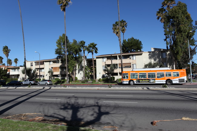 Wood Creek Apartments in Winnetka, CA - Building Photo - Building Photo