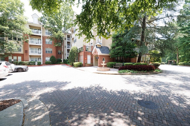 1111 Westchester Ridge NE in Atlanta, GA - Building Photo - Building Photo