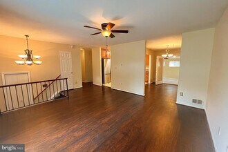 8702 Hamlin St, Unit A in Summerfield, MD - Building Photo - Building Photo