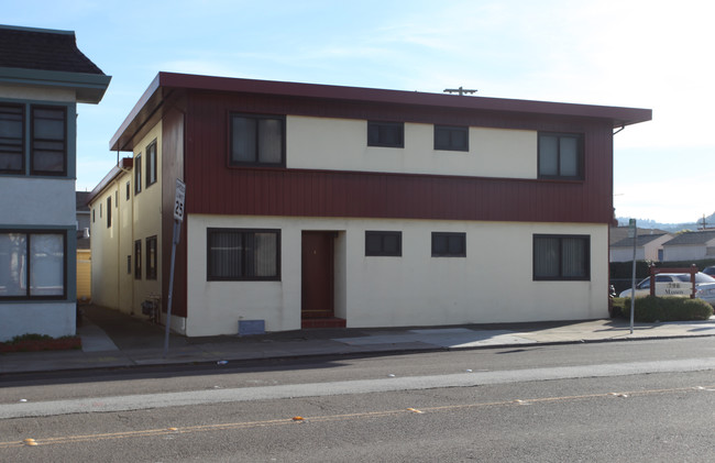 796 Masson Ave in San Bruno, CA - Building Photo - Building Photo