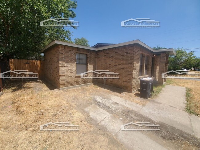 5541 Rickenbacker Pl in Fort Worth, TX - Building Photo - Building Photo