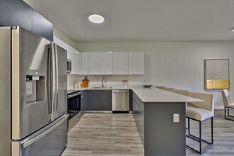 1591 NW 29 Rd in Gainesville, FL - Foto de edificio - Building Photo