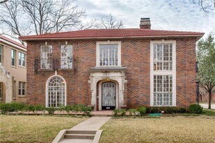 4141 University Blvd in Dallas, TX - Building Photo