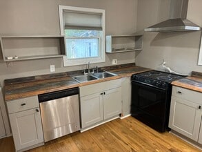 508 W Broad St in Griffin, GA - Building Photo - Building Photo