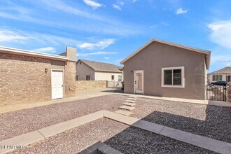 14349 Tobe Davis Dr in Horizon City, TX - Building Photo - Building Photo