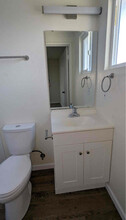 1136 Rodgers Rd in Hanford, CA - Building Photo - Building Photo