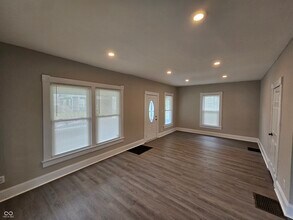 351 Congress Ave in Indianapolis, IN - Building Photo - Building Photo