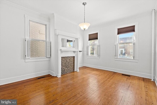 property at 629 N Columbus St