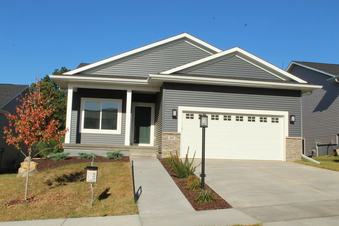269 Danielle St in Iowa City, IA - Building Photo
