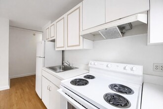 182 Claremont Ave in New York, NY - Building Photo - Building Photo