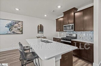 22 Sparrow Ln in Greenville, SC - Building Photo - Building Photo