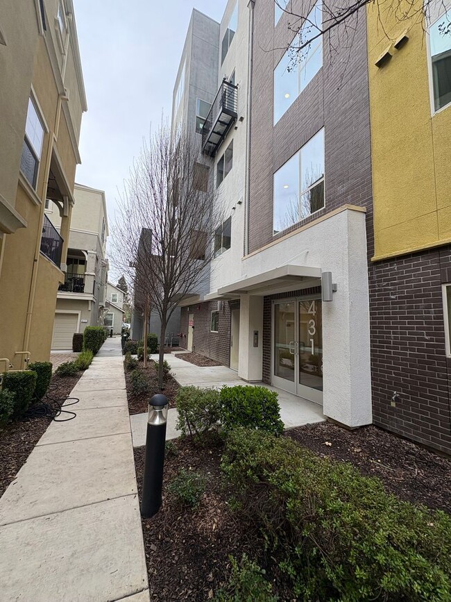 property at 431 Tailoff Ln