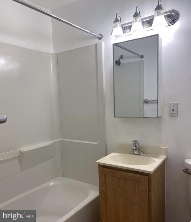 625 Chesapeake St SE in Washington, DC - Building Photo