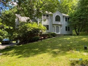 property at 5 Elena Dr