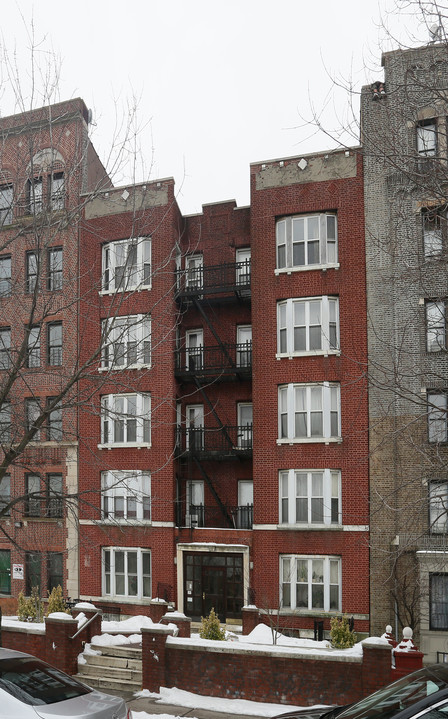 422-426 Eastern Pky in Brooklyn, NY - Foto de edificio