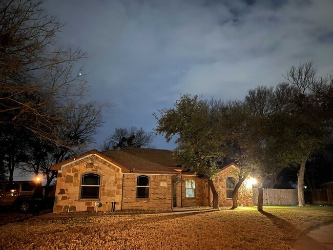 property at 5504 Eldie Ct