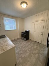 809 S Fred Shuttlesworth Cir in Cincinnati, OH - Building Photo - Building Photo