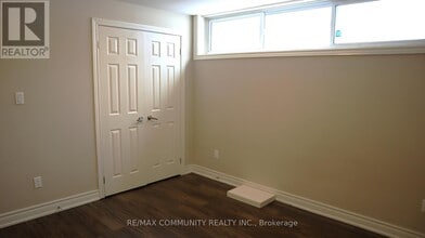 24 Tralee Ave in Toronto, ON - Building Photo - Building Photo