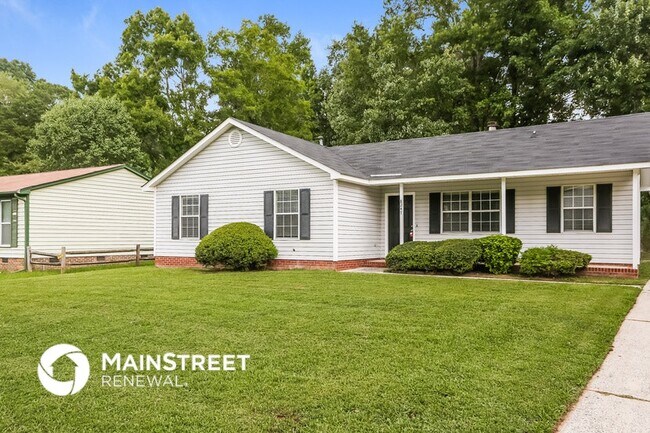 8247 Gera Emma Dr in Charlotte, NC - Building Photo - Building Photo