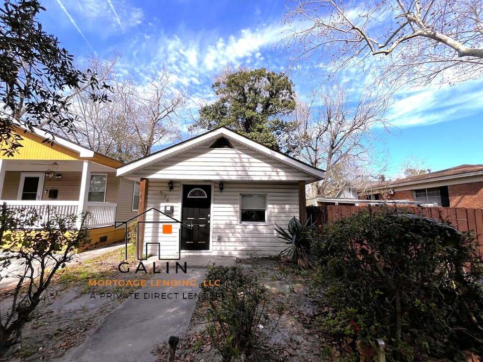 716 E 34th St in Savannah, GA - Building Photo