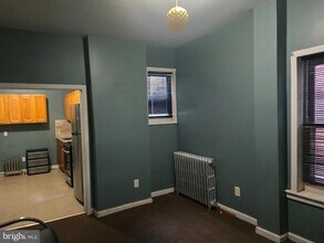 53 Kelsey Ave in Trenton, NJ - Foto de edificio - Building Photo
