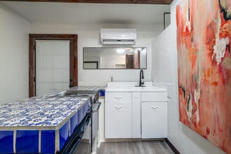 River Loft Bungalows on Warren+9th in Tucson, AZ - Building Photo - Interior Photo