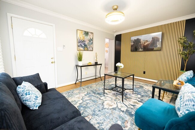 3496 Lansdowne Dr, Unit APT “B”