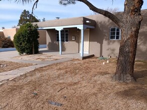 2719 Santa Cruz Ave SE in Albuquerque, NM - Building Photo - Building Photo