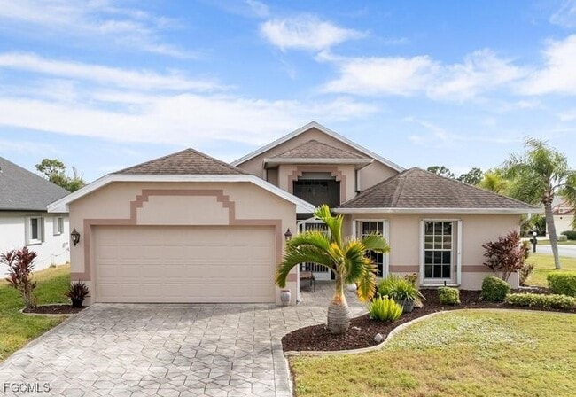17500 Plumera Ln in North Fort Myers, FL - Building Photo - Building Photo