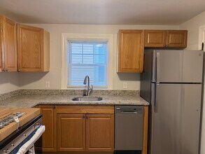 460 Highland Ave, Unit #1 in Malden, MA - Building Photo - Building Photo