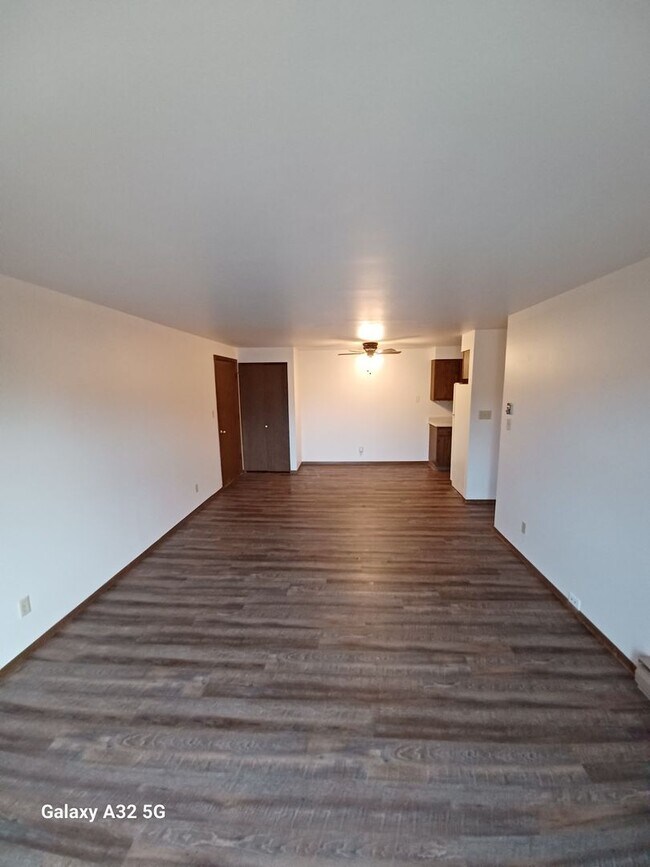 August Management presents Willow Run in Sheboygan, WI - Building Photo - Building Photo