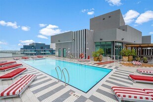 1300 S Miami Ave in Miami, FL - Building Photo